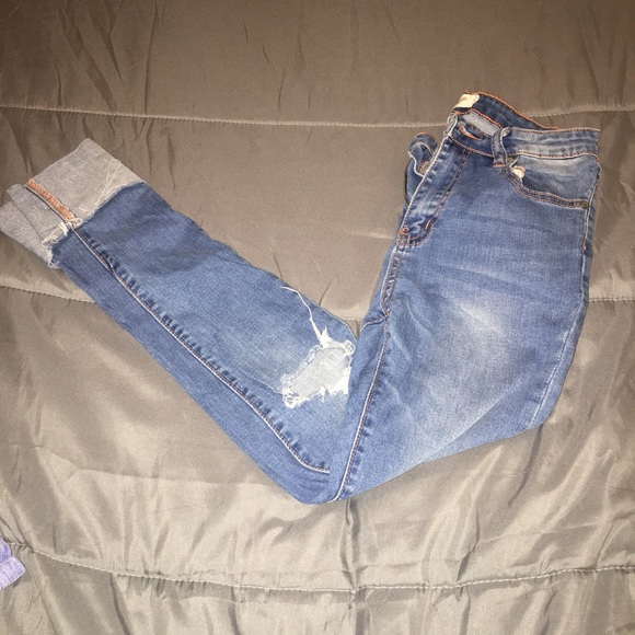 Chillin Girl Jeans - Picture 1 of 5